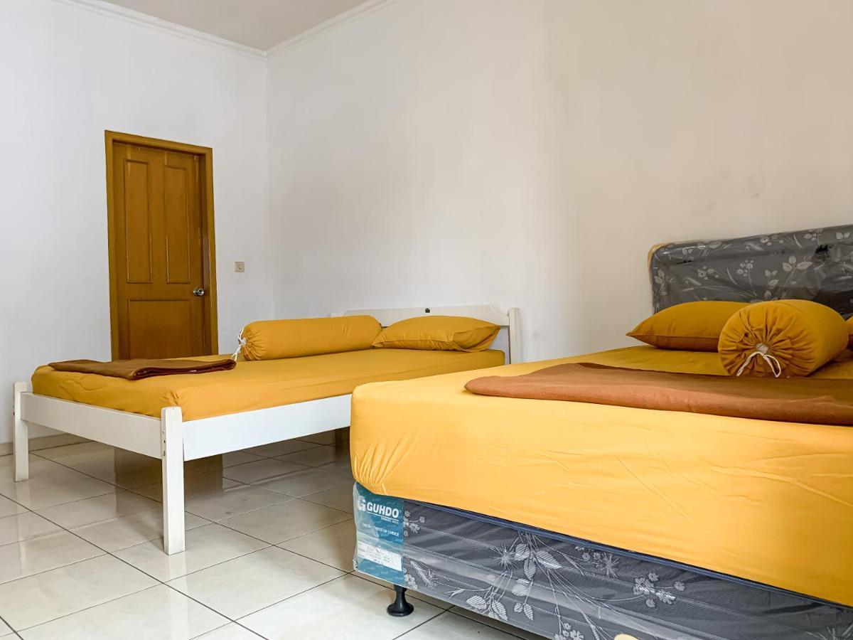 Beranda Istirahat Villa 4Br At Galaxy Resort Puncak Cikundul Zewnętrze zdjęcie